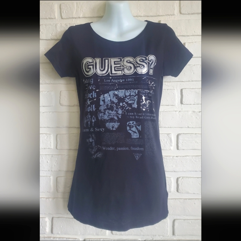 Guess Graphic Tee T-shirt Short Sleeves Silver Shiny Logo News Print Size Small
